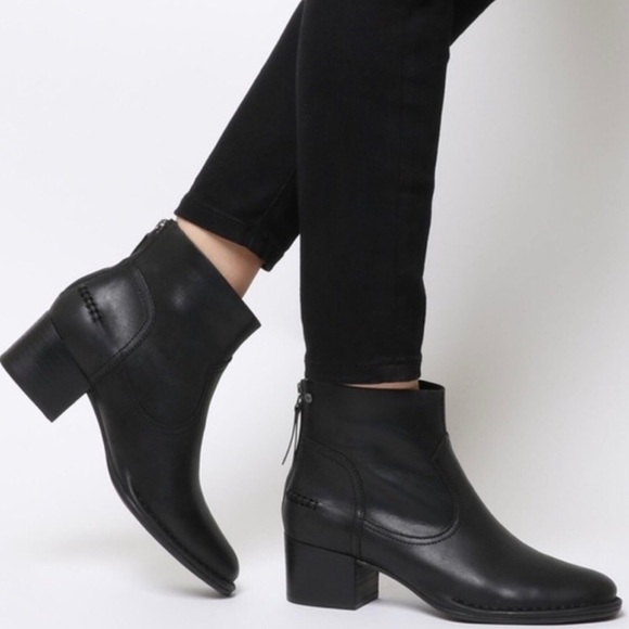 Nwt Bandara Black Heeled Ankle Booties 